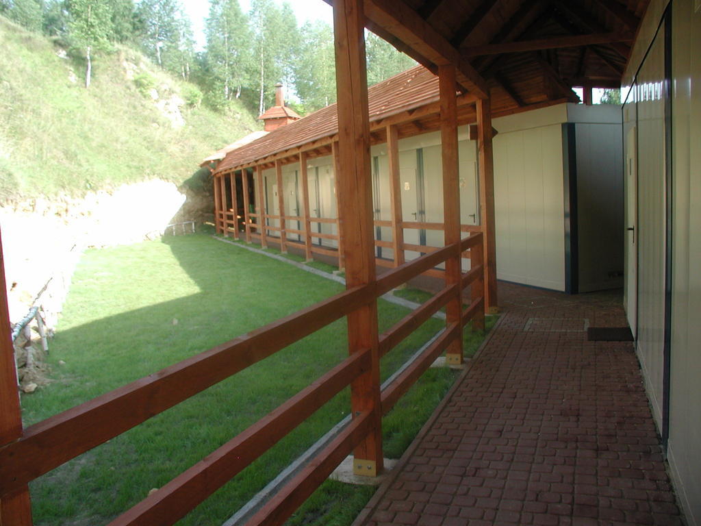Pensjonat Cztery Pory Roku Tarnowskie Gory Exterior photo
